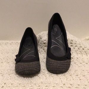 Indigo by Clark’s slip-on block heel